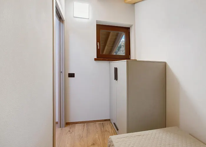 Serenella シャレー *