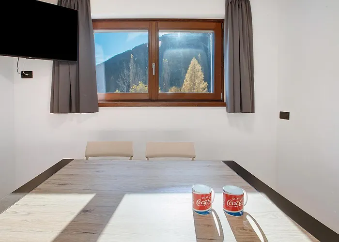 シャレー Serenella