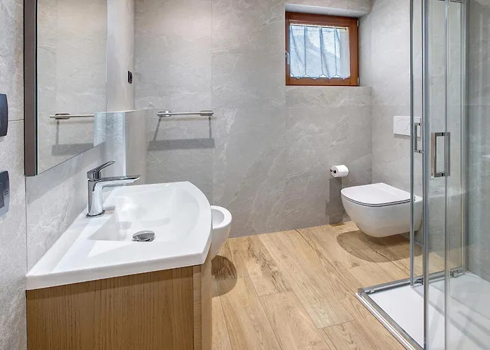 Serenella シャレー *