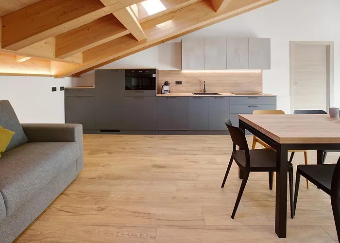 シャレー Serenella イゾラッチャ