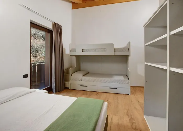 シャレー Serenella イゾラッチャ